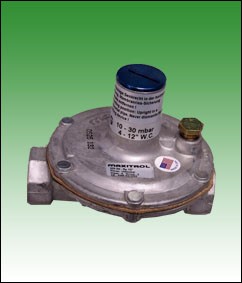 Maxitrol 325-5AM 1" Készülék Gáznyomásszabályozó 